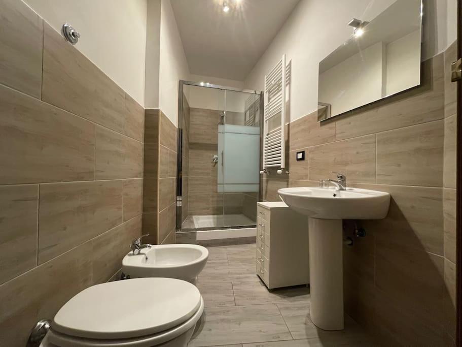 Spacious And Bright Rom Exterior foto